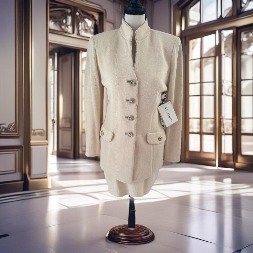 St John New Cream Knit Suit with Skirt Size 2